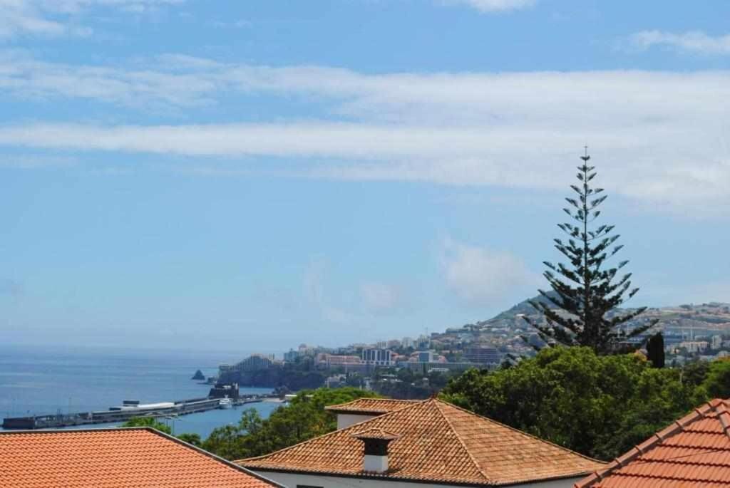 Vila Rosa - Renovated House Overlooking The Sea Funchal  Eksteriør billede